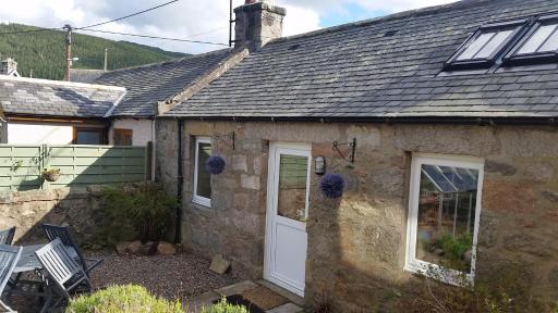 Fairdene Cottage - Housity