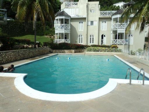 Chill on the Hill - Housity