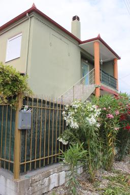 Colorful House - Housity
