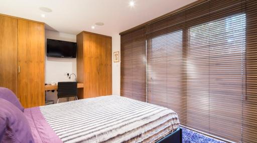 Romantic Bungalow in Notting Hill - Housity