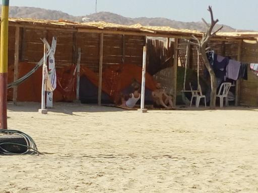 Beach Pepon Surf Camp - Housity