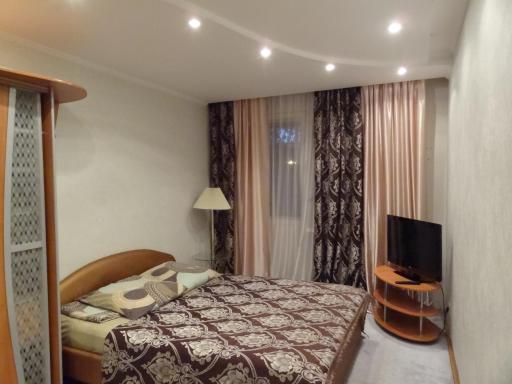 Lux  on Tsvetochny Bulvar - Housity