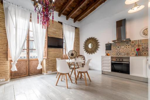 My Loft 4 You Ruzafa Style III - Housity
