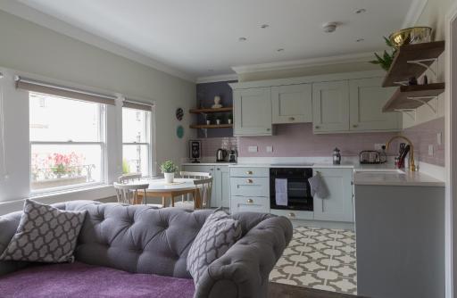 Vesta Central Bath Apartment - Housity