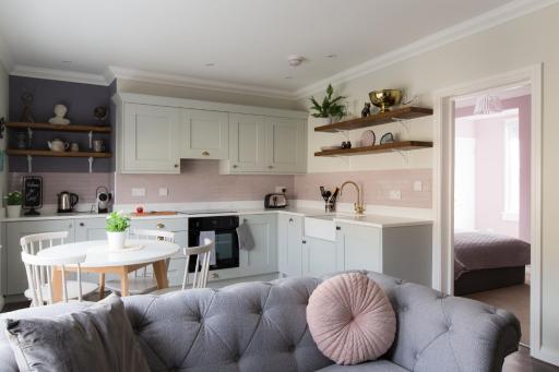 Vesta Central Bath Apartment - Housity