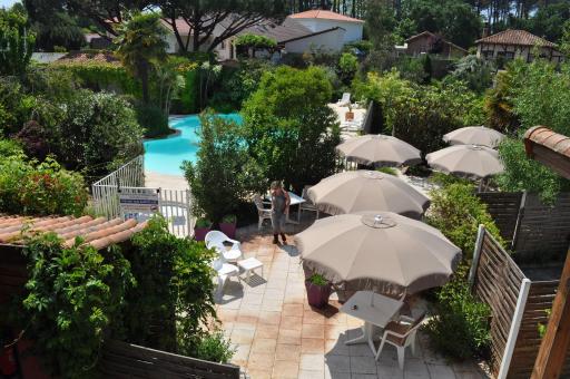 Atlantis Hôtel - Housity