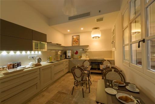 The Snop House - Housity