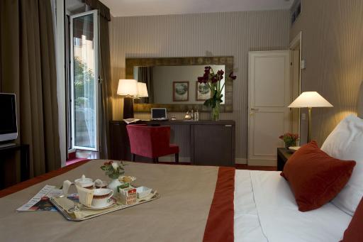 Hotel dei Borgognoni - Housity