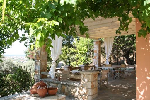 NIKO'S & KONSTANTINA'S FAMILY VACATION HOUSE - Housity