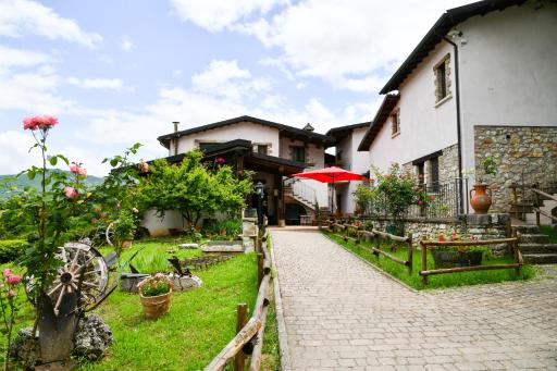 Agriturismo Valle Tezze - Housity