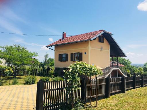 Kuća za odmor Mirna - Housity