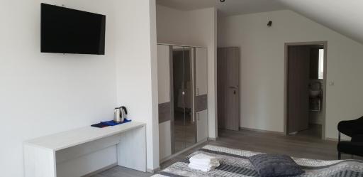 KE-TO Zagreb Airport Rooms - Housity
