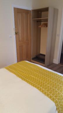 The Horse & Cart Inn - Housity