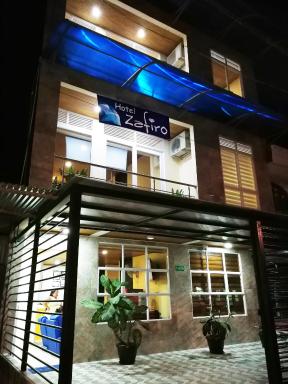 Hotel Zafiro - Housity