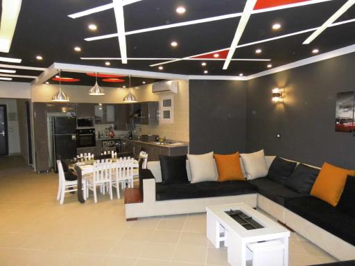 Three-Bedroom Apartment at Louly Beach Resort - Housity