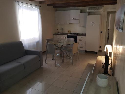Elly's House - Housity