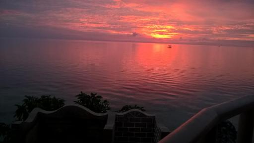 Sunset Vista Sea Front Guest House - Housity