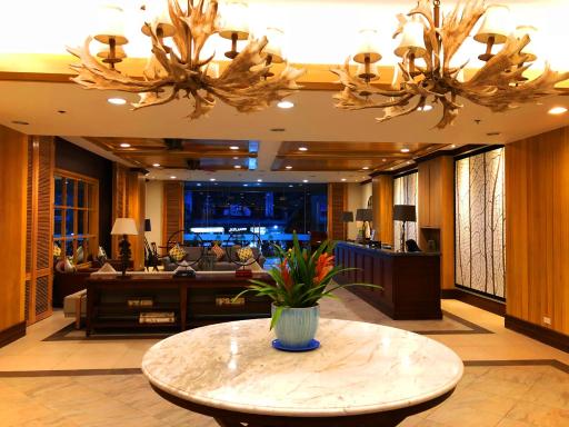 Cedar Peak Condominium by Tripsters Hub - Housity