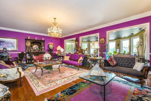 Matthews Manor Bed & Breakfast - Housity