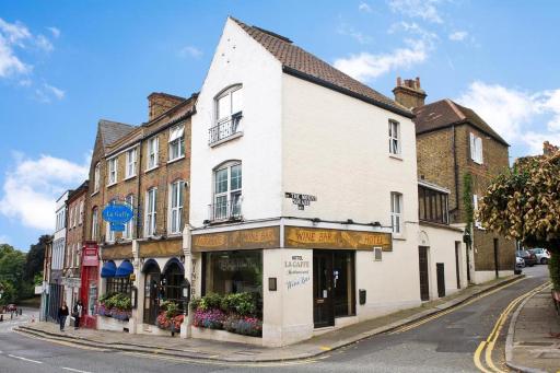 La Gaffe - Bed and Breakfast - Housity