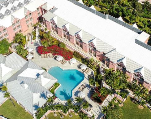 Comfort Suites Paradise Island - Housity