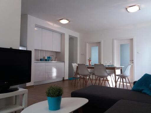 T8 - Housity
