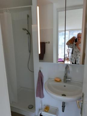 Modernes, sonniges Appartement im Herzen von Düsseldorf - Housity