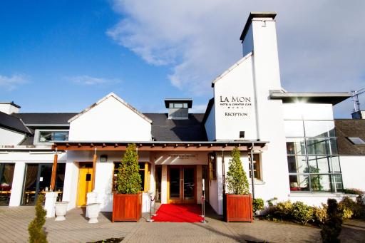 La Mon Hotel & Country Club - Housity