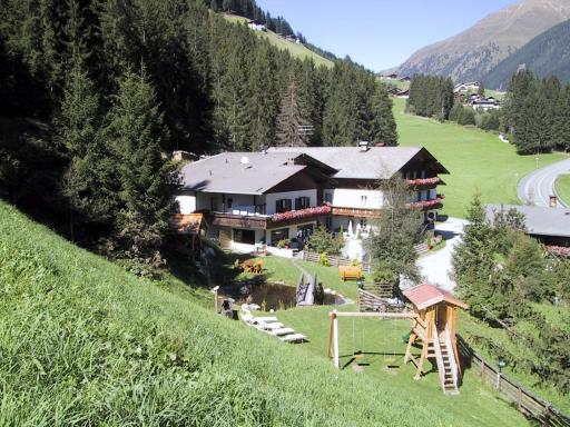 Hotel Pension Leitenhof - Housity