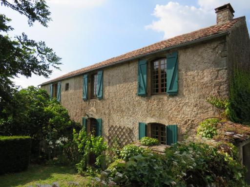 le presbytère de Montaigut - Housity