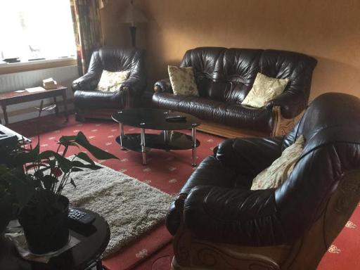 Hillview House - Housity