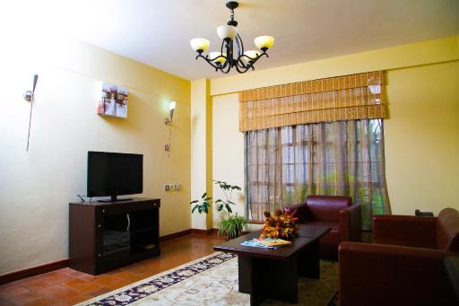 Batians Apartment Hotel - Housity