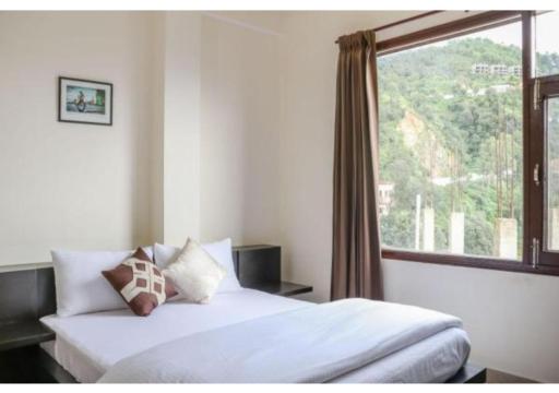 Breath-taking valley view rooms in shimla - Housity