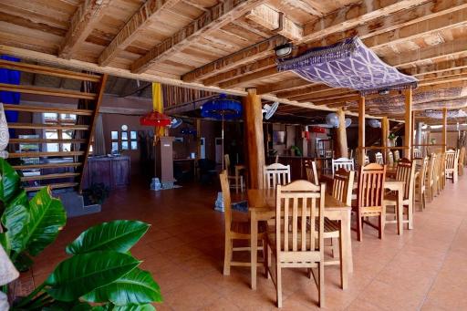Mario Hotel and Cafe - Housity