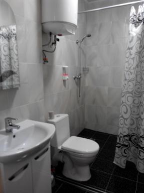 Смарт-апартаменти " Lutskyj zamok" - Housity