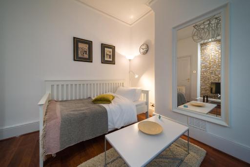 Central London Apartment - Great Location - Housity