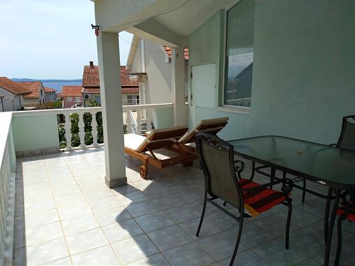 Apartments Otok - Housity