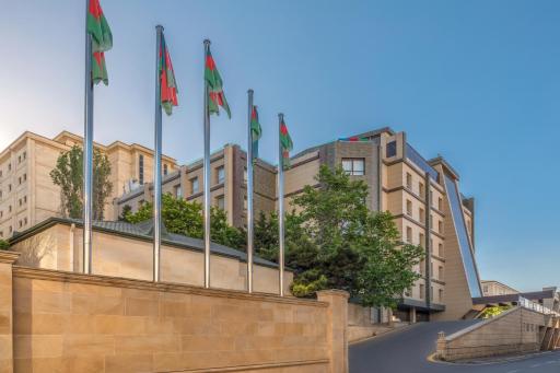 Point Hotel Baku - Housity