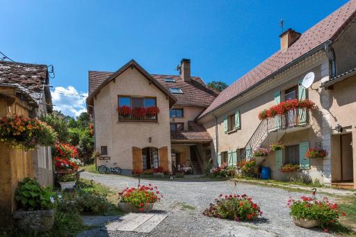 Chambres d'hotes Les Clarines - Housity