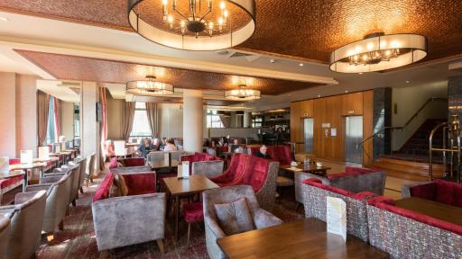 City Hotel - Housity