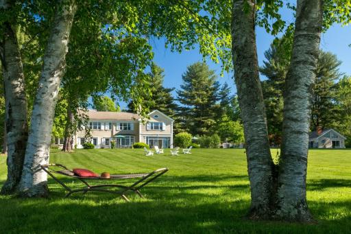 Devonfield Inn - Housity