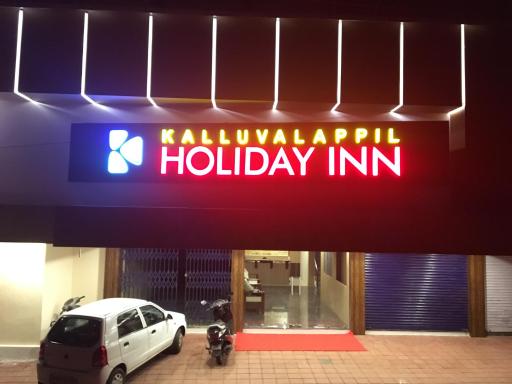 Kalluvalappil Holiday Inn - Housity