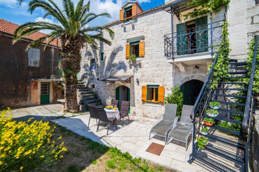Small house Pivcevi - Housity