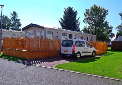 32 Dayven Lodge - Housity