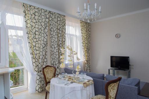 Apartment on Internationalnaya 10 - Housity
