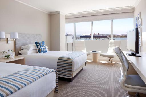 Hyatt Regency Long Beach - Housity