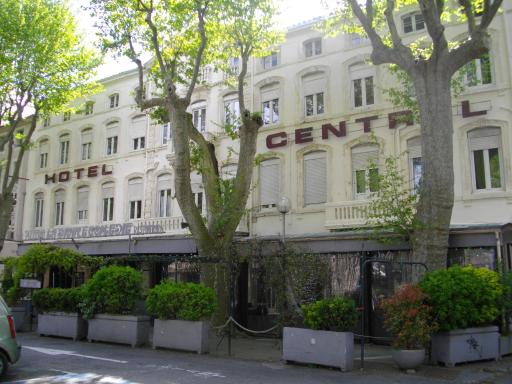 Hôtel Central - Housity