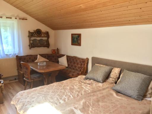 Bavarian Holiday Home - A94 Autobahn - Housity