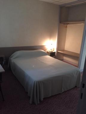 Hôtel Restaurant De La Mare - Housity