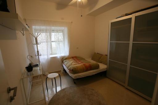 Wonderful Garden Apartment - Housity